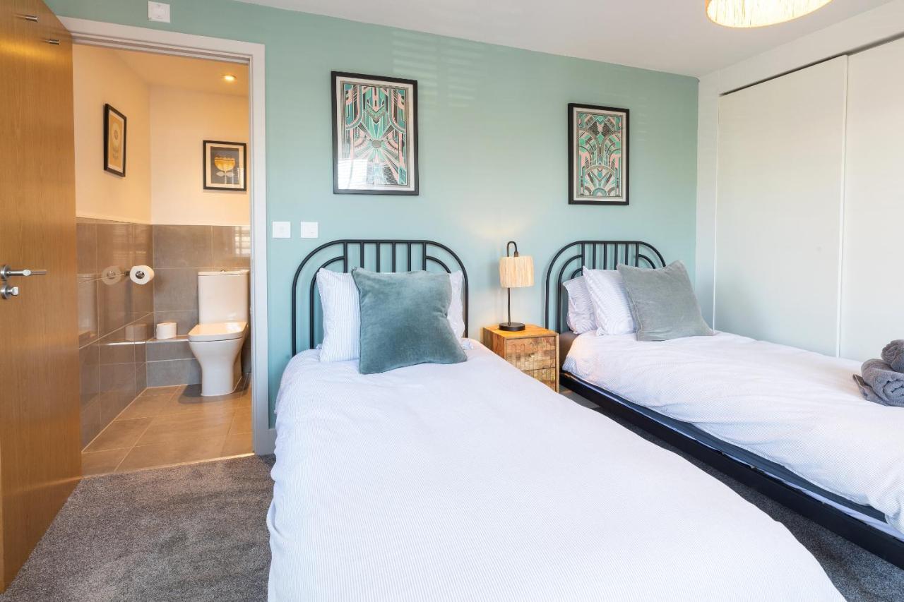 X-Large Two Bedroom & Two Bathroom Apartment With Free Evening Parking Southampton Eksteriør bilde