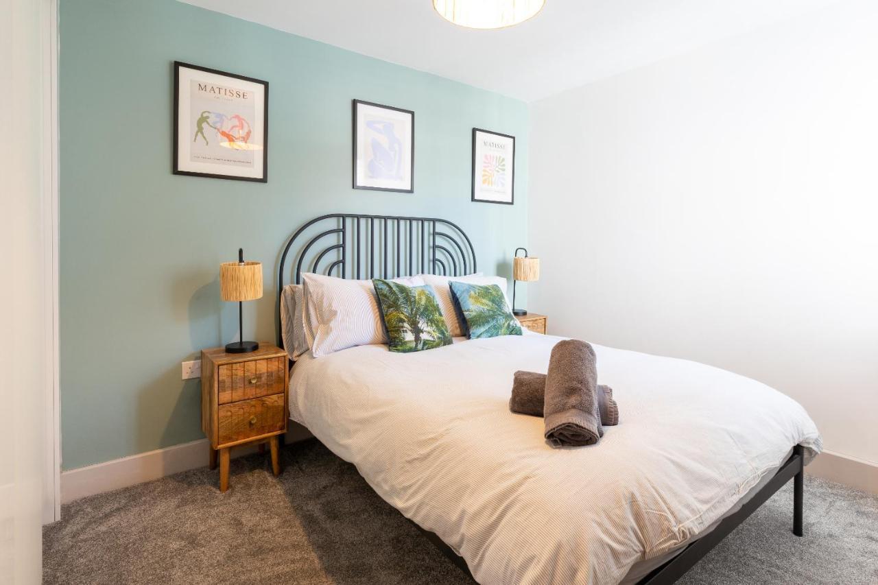 X-Large Two Bedroom & Two Bathroom Apartment With Free Evening Parking Southampton Eksteriør bilde