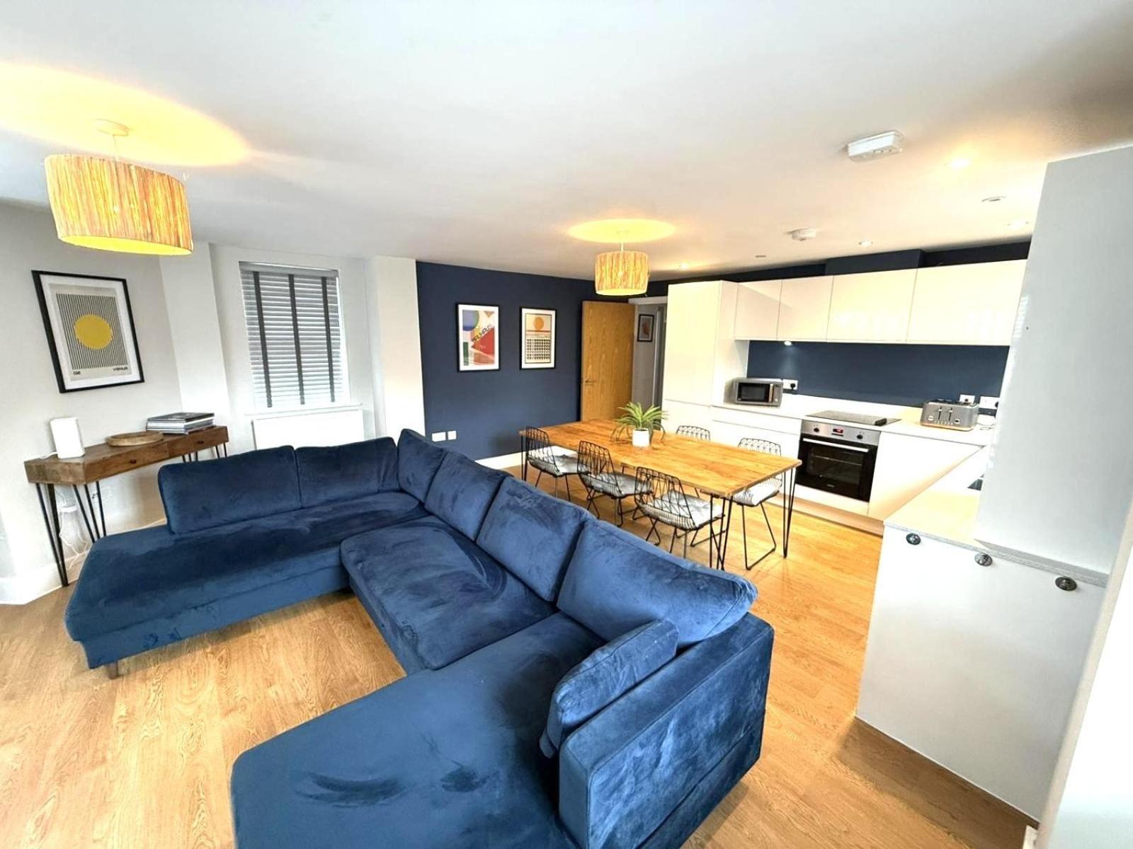 X-Large Two Bedroom & Two Bathroom Apartment With Free Evening Parking Southampton Eksteriør bilde