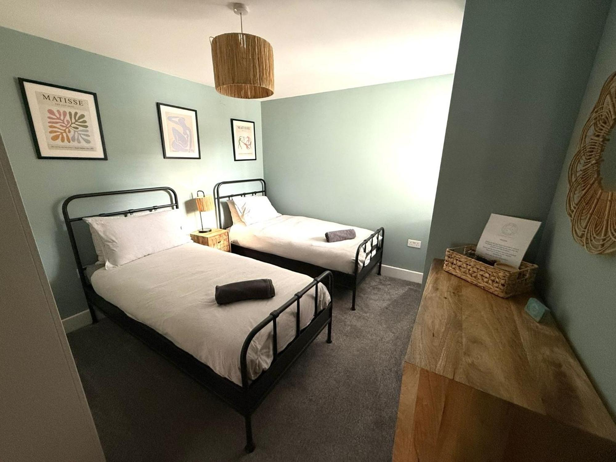X-Large Two Bedroom & Two Bathroom Apartment With Free Evening Parking Southampton Eksteriør bilde
